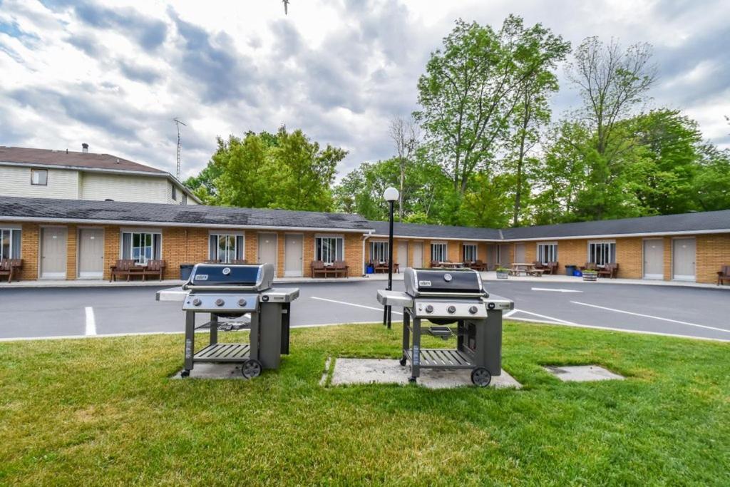 Club By Beach1 * Wasaga Beach